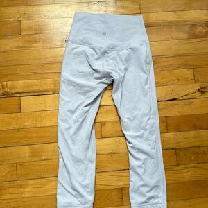 Light purple Lulu leggings